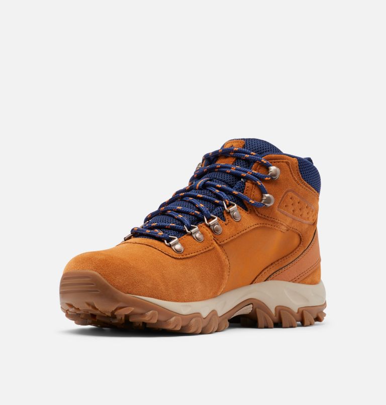 Columbia Newton Ridge Plus II Men Waterproof Boots | EGKJVW-105